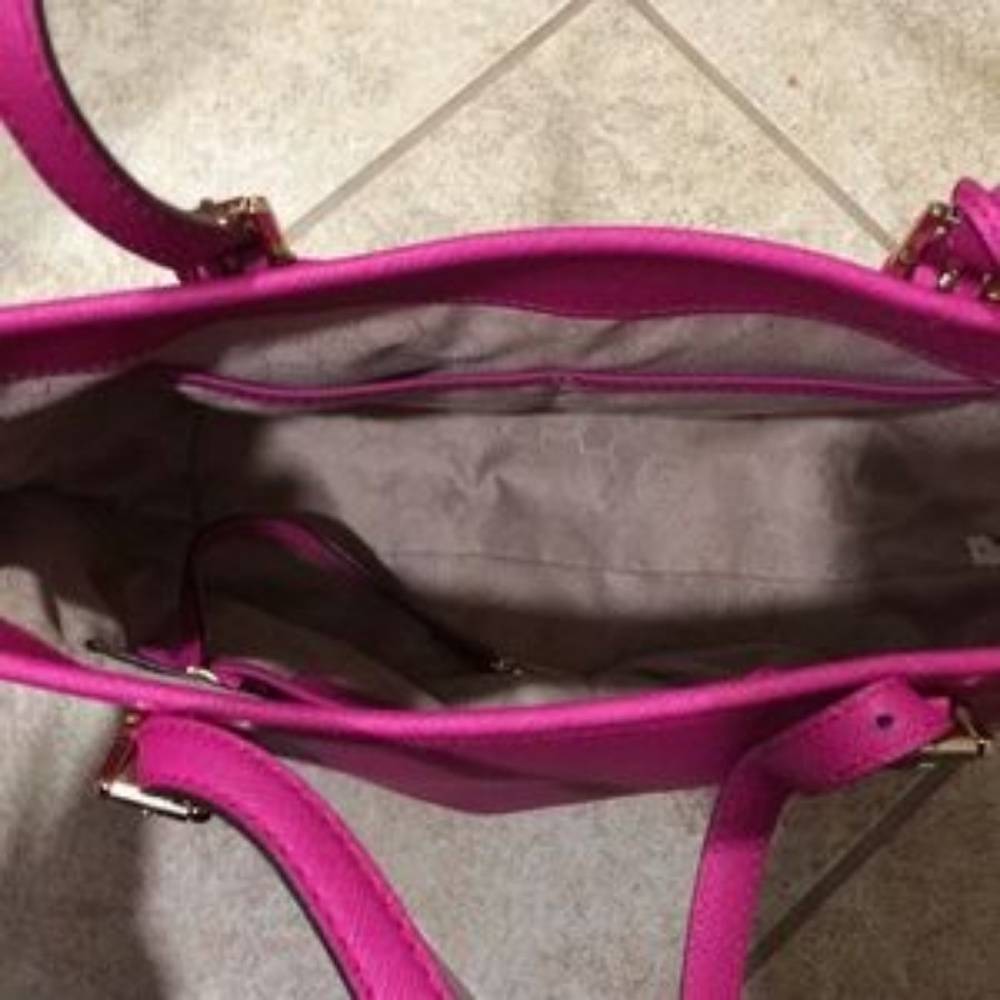 michael kors bag - Picture 5 of 6